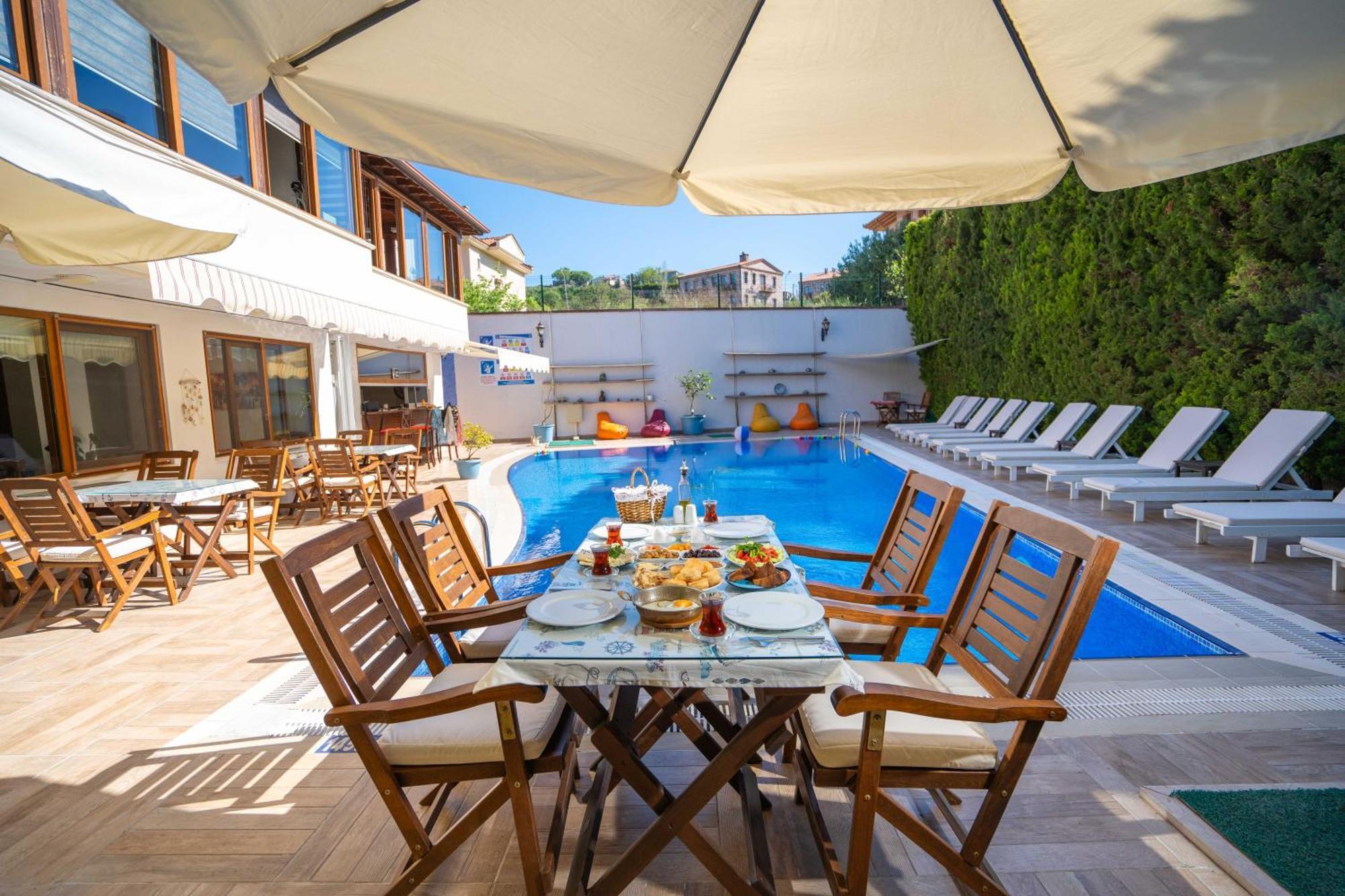 Cunda Giritlioglu Otel Adult Only Ayvalik Exterior photo